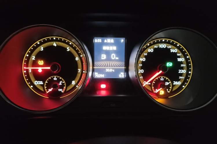 Used Volkswagen Tiguan L 2021 330TSI Automatic Two-Wheel Drive Smart Edition Instrument Cluster