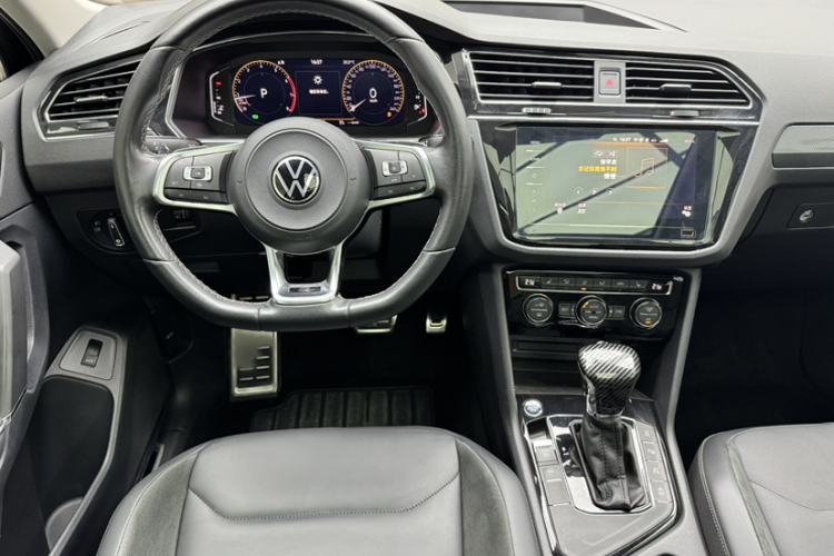 Used Volkswagen Tiguan L 2021 330TSI Automatic Two-Wheel Drive R-Line Enhanced Edition Interior 2
