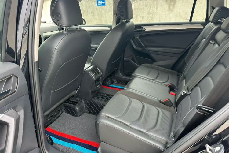 Used Volkswagen Tiguan L 2021 330TSI Automatic Two-Wheel Drive Smart Edition Interior 4