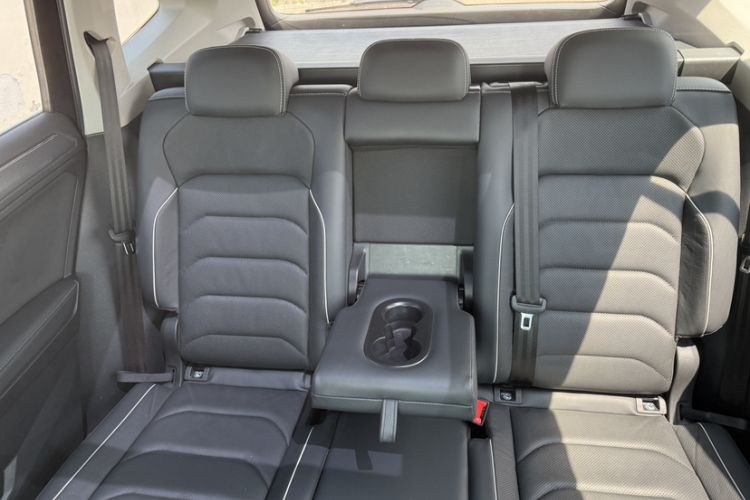 Used Volkswagen Tiguan L 2021 330TSI Automatic Two-Wheel Drive R-Line Flagship Edition Interior 4