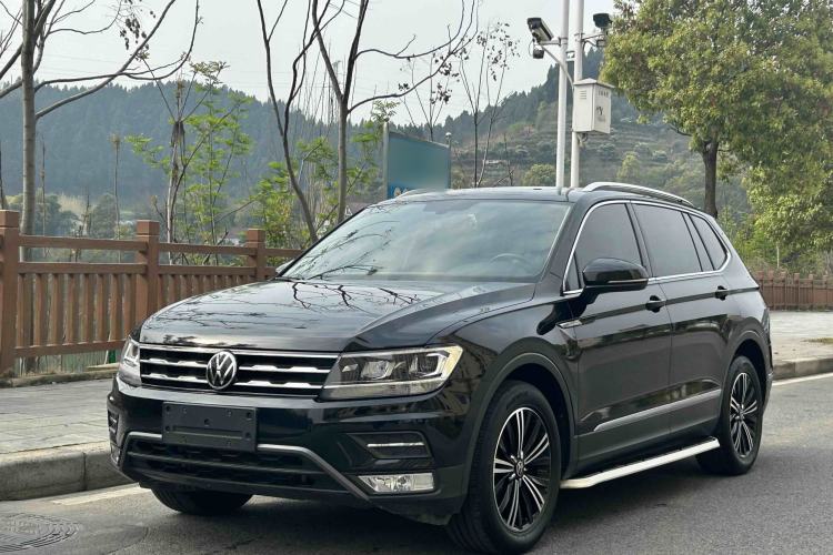 Used Volkswagen Tiguan L 2021 330TSI Automatic Two-Wheel Drive Smart Edition Guazi used car, China used car export, Used car for sale, Used  cars, Cheapest cars for sale