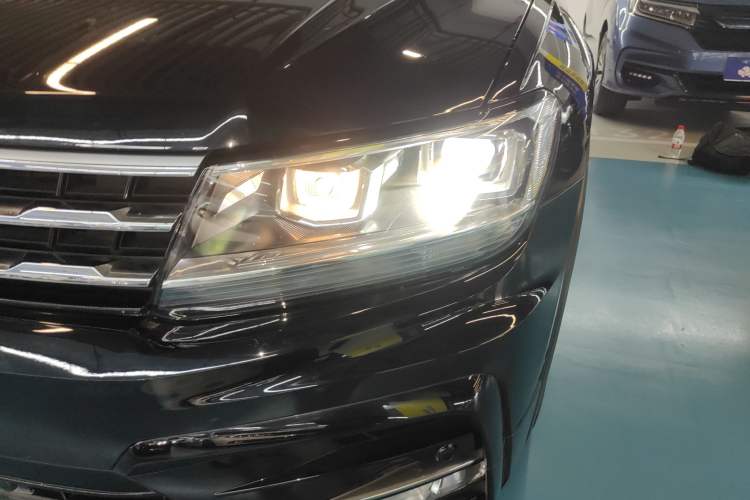 Used Volkswagen Tiguan L 2021 330TSI Automatic Two-Wheel Drive R-Line Enhanced Edition Left Front Headlight