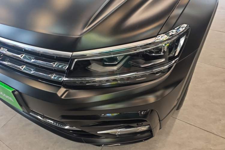 Used Volkswagen Tiguan L 2021 380TSI Automatic All-Wheel Drive R-Line Comfort Plus 7-Seater Left Front Headlight
