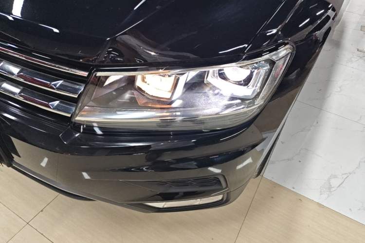 Used Volkswagen Tiguan L 2021 330TSI Automatic Two-Wheel Drive Comfort Edition Left Front Headlight