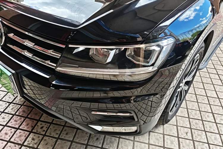 Used Volkswagen Tiguan L 2021 330TSI Automatic Two-Wheel Drive Smart Edition Left Front Headlight