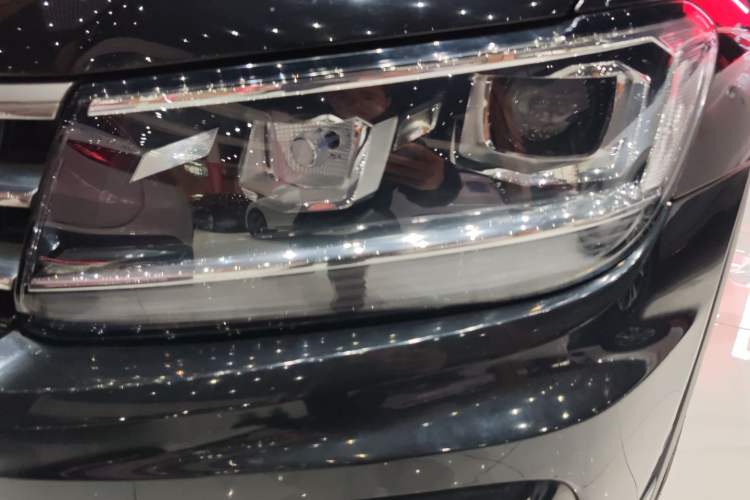 Used Volkswagen Tiguan L 2021 330TSI Automatic Two-Wheel Drive R-Line Enhanced Edition Left Front Headlight