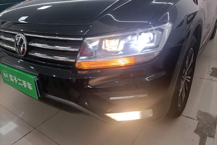 Used Volkswagen Tiguan L 2021 330TSI Automatic Two-Wheel Drive Smart Edition Left Front Headlight