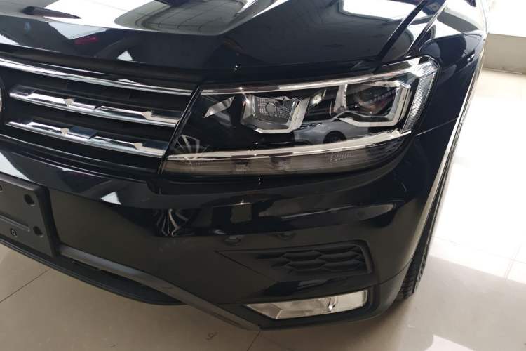 Used Volkswagen Tiguan L 2021 330TSI Automatic Two-Wheel Drive Comfort Edition Left Front Headlight