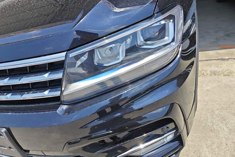 Used Volkswagen Tiguan L 2021 330TSI Automatic Two-Wheel Drive R-Line Enhanced Edition Left Front Headlight