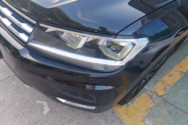 Used Volkswagen Tiguan L 2021 330TSI Automatic Two-Wheel Drive Comfort Edition Left Front Headlight