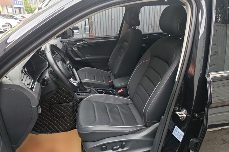 Used Volkswagen Tiguan L 2021 330TSI Automatic Two-Wheel Drive R-Line Flagship Edition Left Front Seat