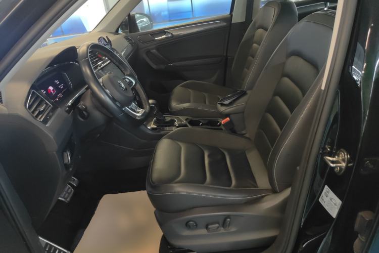 Used Volkswagen Tiguan L 2021 330TSI Automatic Two-Wheel Drive R-Line Enhanced Edition Left Front Seat