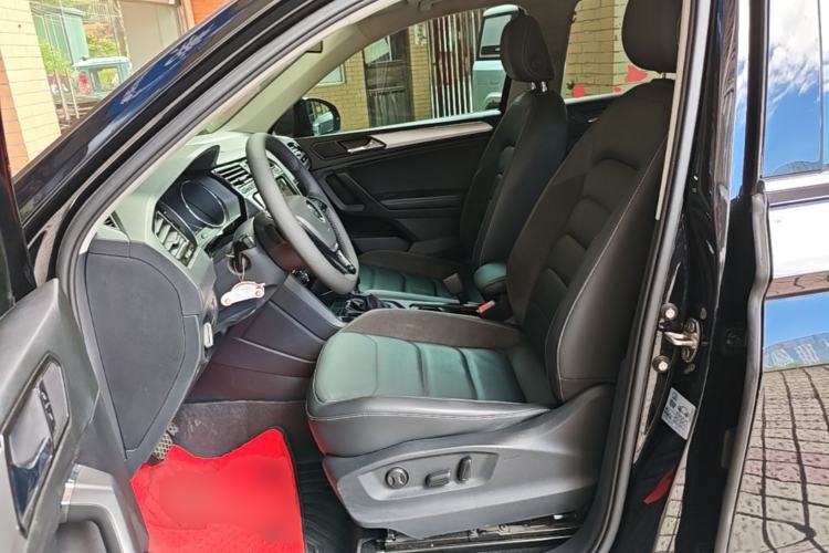 Used Volkswagen Tiguan L 2021 330TSI Automatic Two-Wheel Drive Smart Edition Left Front Seat