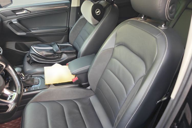 Used Volkswagen Tiguan L 2021 330TSI Automatic Two-Wheel Drive R-Line Enhanced Edition Left Front Seat