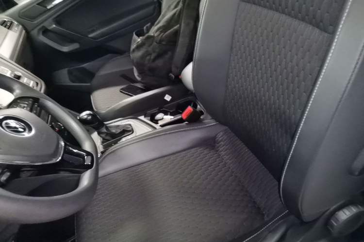 Used Volkswagen Tiguan L 2021 330TSI Automatic Two-Wheel Drive Comfort Edition Left Front Seat