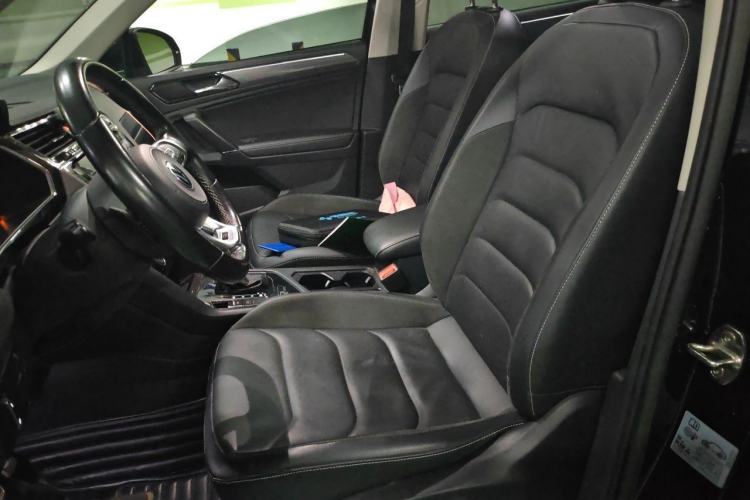 Used Volkswagen Tiguan L 2021 330TSI Automatic Two-Wheel Drive R-Line Enhanced Edition Left Front Seat