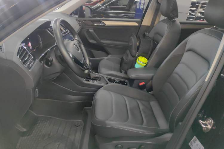 Used Volkswagen Tiguan L 2021 330TSI Automatic Two-Wheel Drive Smart Edition Left Front Seat