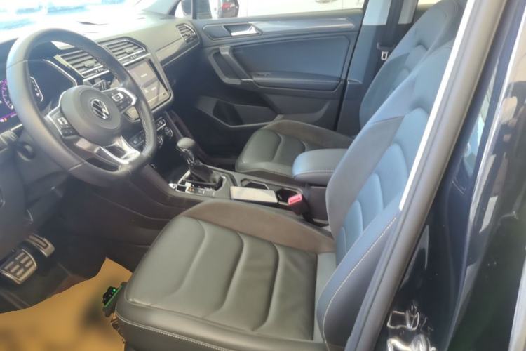 Used Volkswagen Tiguan L 2021 330TSI Automatic Two-Wheel Drive R-Line Flagship Edition Left Front Seat