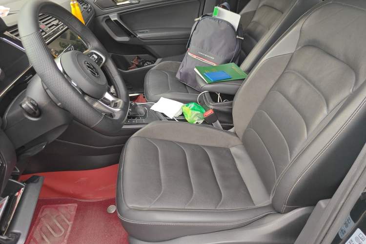 Used Volkswagen Tiguan L 2021 330TSI Automatic Two-Wheel Drive R-Line Enhanced Edition Left Front Seat