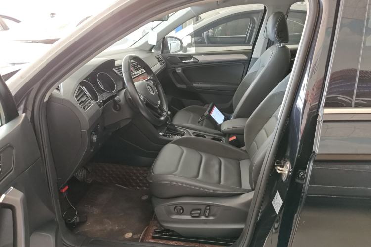 Used Volkswagen Tiguan L 2021 330TSI Automatic Two-Wheel Drive Smart Edition Left Front Seat