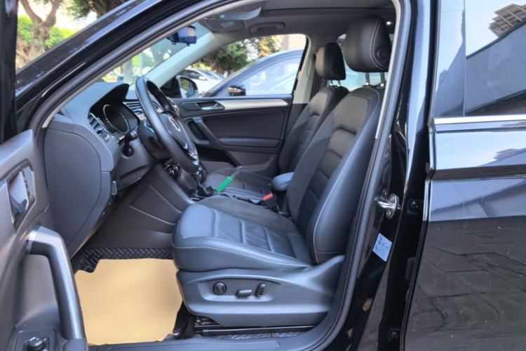 Used Volkswagen Tiguan L 2021 330TSI Automatic Two-Wheel Drive Smart Edition Left Front Seat