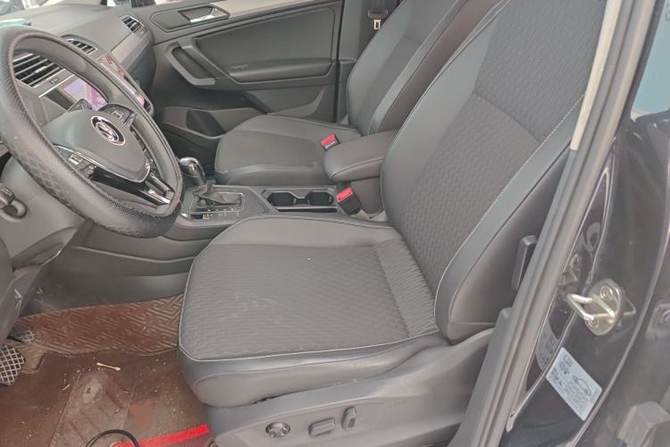 Used Volkswagen Tiguan L 2021 330TSI Automatic Two-Wheel Drive Comfort Edition Left Front Seat