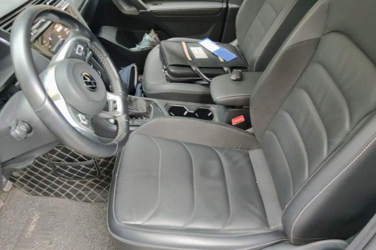 Used Volkswagen Tiguan L 2021 330TSI Automatic Two-Wheel Drive R-Line Enhanced Edition Left Front Seat
