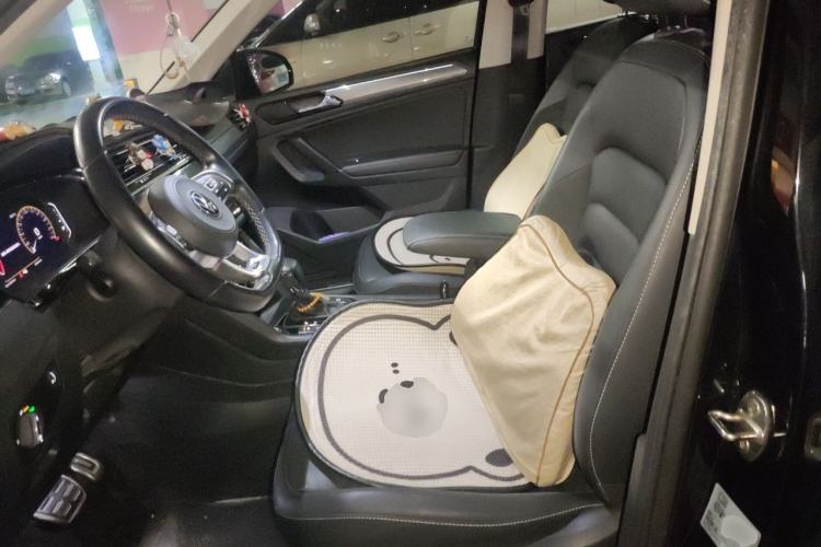 Used Volkswagen Tiguan L 2021 330TSI Automatic Two-Wheel Drive R-Line Enhanced Edition Left Front Seat