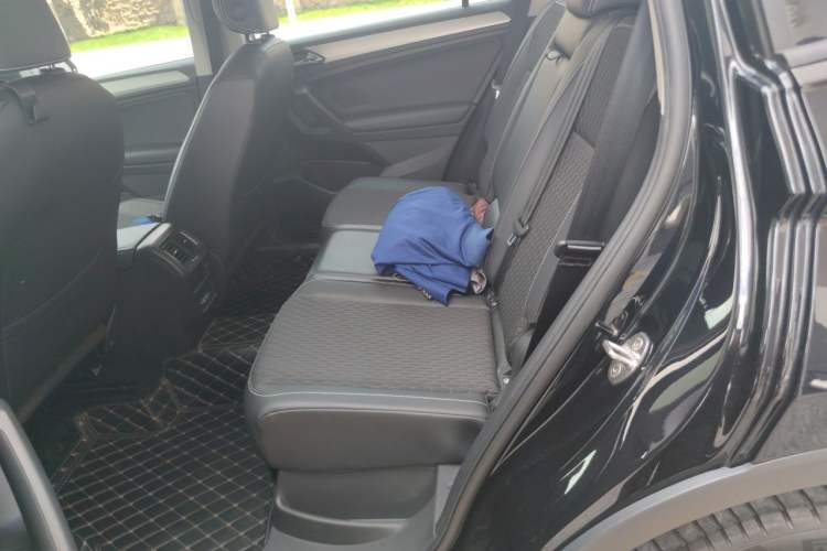 Used Volkswagen Tiguan L 2021 330TSI Automatic Two-Wheel Drive Comfort Edition Left Rear Seat