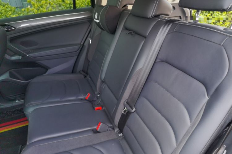Used Volkswagen Tiguan L 2021 330TSI Automatic Two-Wheel Drive R-Line Enhanced Edition Left Rear Seat