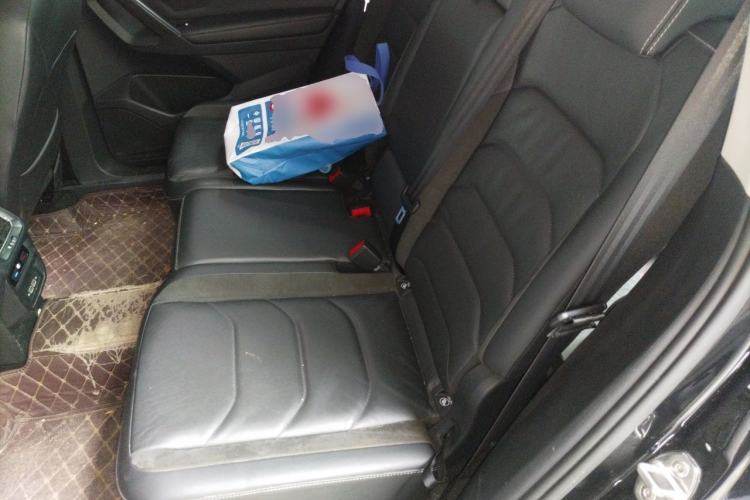 Used Volkswagen Tiguan L 2021 330TSI Automatic Two-Wheel Drive Smart Edition Left Rear Seat