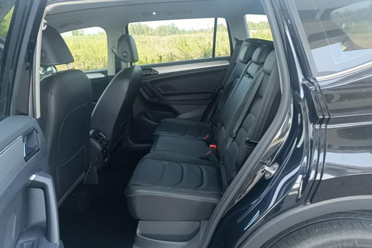 Used Volkswagen Tiguan L 2021 330TSI Automatic Two-Wheel Drive Smart Edition Left Rear Seat
