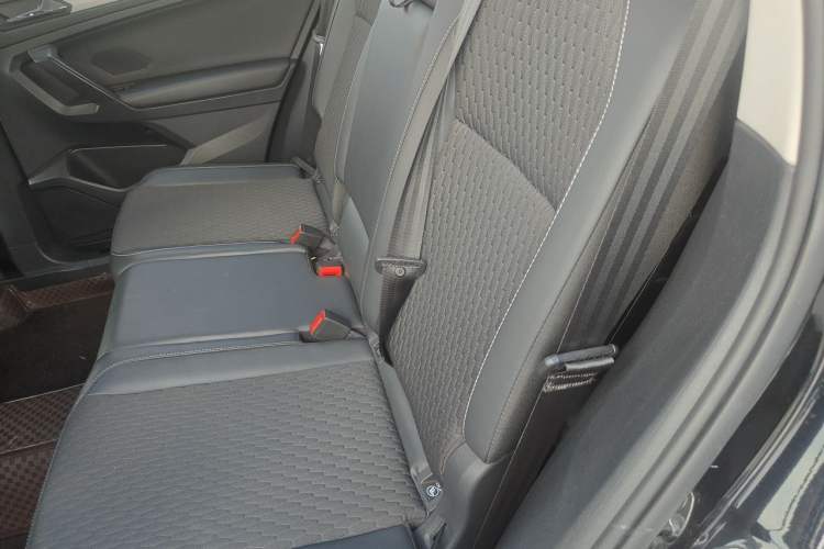 Used Volkswagen Tiguan L 2021 280TSI Automatic Two-Wheel Drive Smart Edition Left Rear Seat