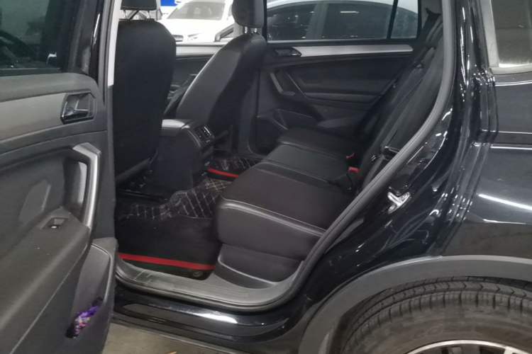 Used Volkswagen Tiguan L 2021 330TSI Automatic Two-Wheel Drive Comfort Edition Left Rear Seat