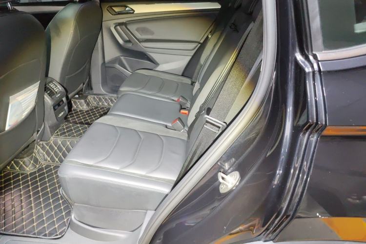 Used Volkswagen Tiguan L 2021 330TSI Automatic Two-Wheel Drive Smart Edition Left Rear Seat