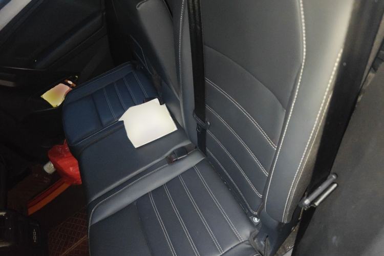 Used Volkswagen Tiguan L 2021 280TSI Automatic Two-Wheel Drive Comfort Edition – Low-Trim Version Left Rear Seat