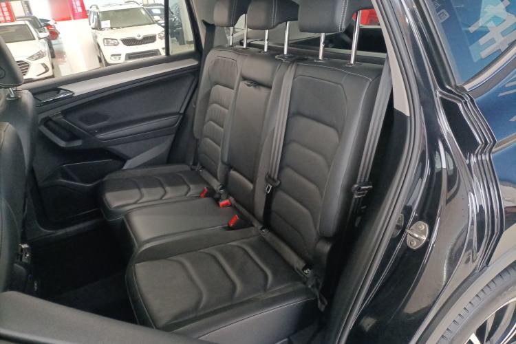Used Volkswagen Tiguan L 2021 330TSI Automatic Two-Wheel Drive Smart Edition Left Rear Seat