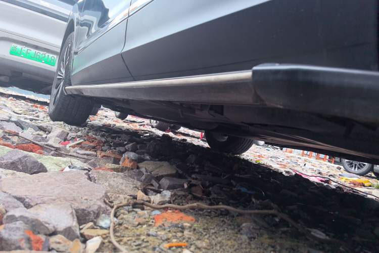 Used Volkswagen Tiguan L 2021 330TSI Automatic Two-Wheel Drive Smart Edition Left Side Sill