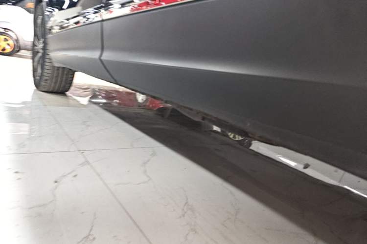 Used Volkswagen Tiguan L 2021 330TSI Automatic Two-Wheel Drive Comfort Edition Left Side Sill