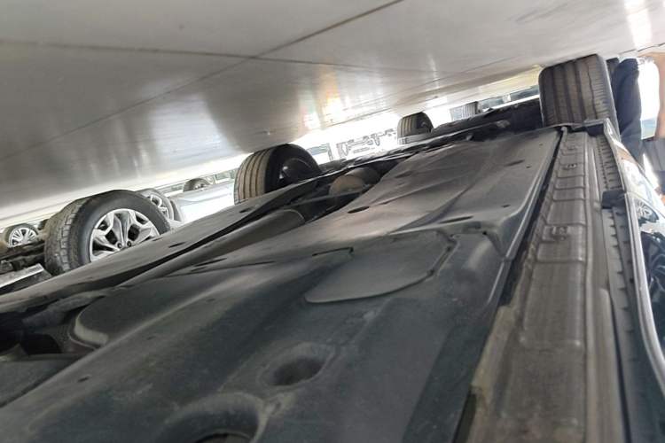 Used Volkswagen Tiguan L 2021 330TSI Automatic Two-Wheel Drive R-Line Enhanced Edition Left Side Sill