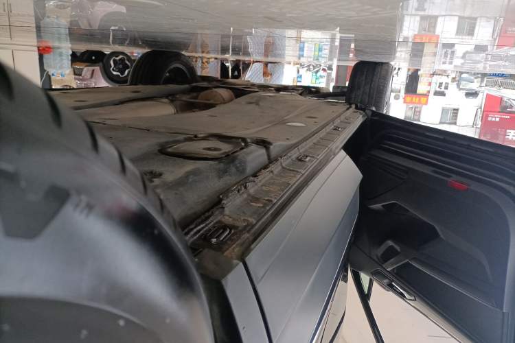 Used Volkswagen Tiguan L 2021 330TSI Automatic Two-Wheel Drive Smart Edition Left Side Sill