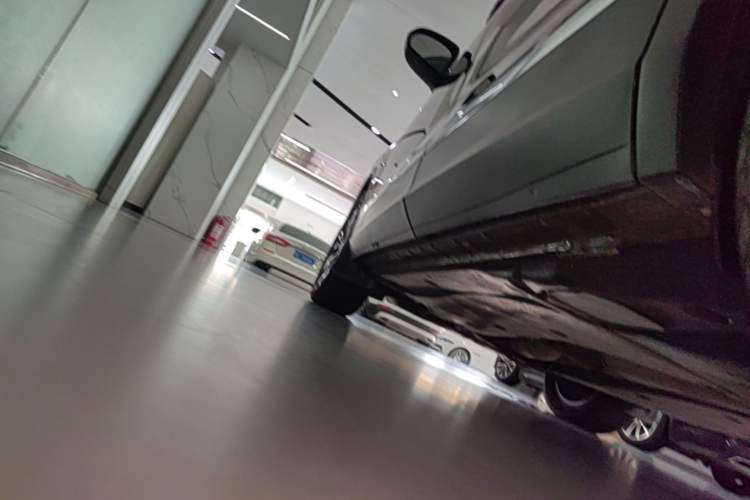 Used Volkswagen Tiguan L 2021 330TSI Automatic Two-Wheel Drive Smart Edition Left Side Sill