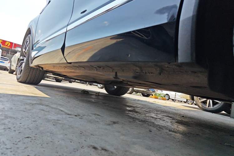 Used Volkswagen Tiguan L 2021 330TSI Automatic Two-Wheel Drive R-Line Enhanced Edition Left Side Sill