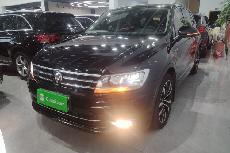 Used Volkswagen Tiguan L 2021 330TSI Automatic Two-Wheel Drive R-Line Enhanced Edition Guazi used car, China used car export, Used car for sale, Used cars, Cheapest cars for sale