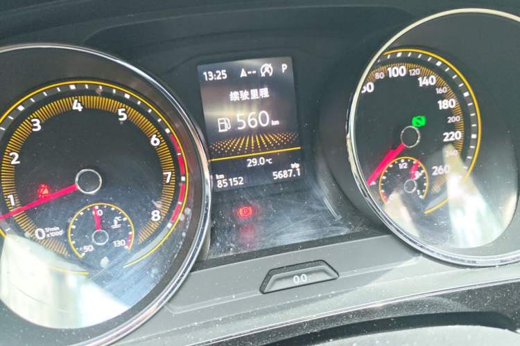 Used Volkswagen Tiguan L 2021 330TSI Automatic Two-Wheel Drive Smart Edition Odometer Close Up