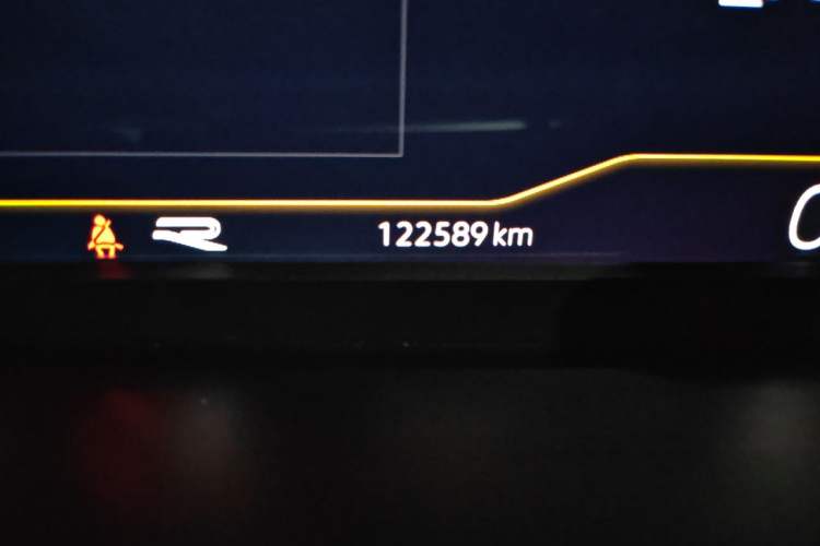 Used Volkswagen Tiguan L 2021 330TSI Automatic Two-Wheel Drive R-Line Enhanced Edition Odometer Close Up