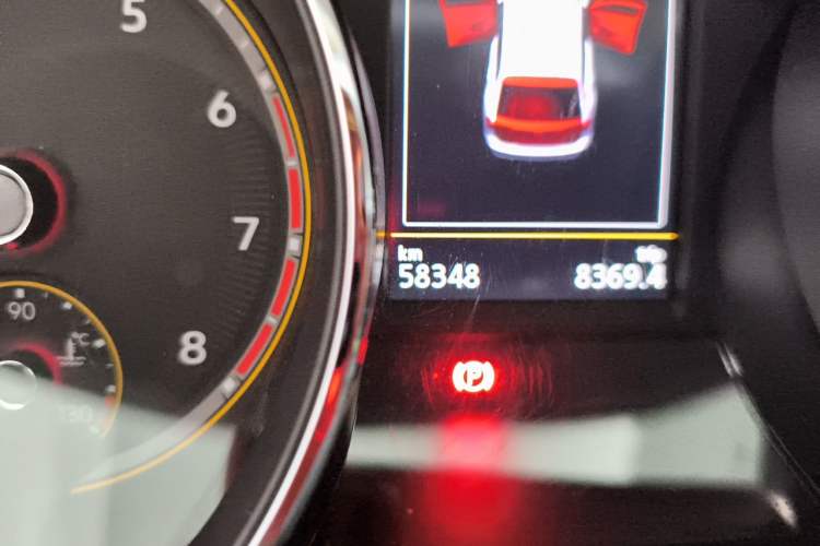 Used Volkswagen Tiguan L 2021 330TSI Automatic Two-Wheel Drive Smart Edition Odometer Close Up