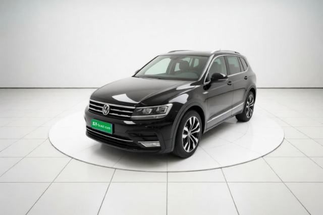 Volkswagen Tiguan L 2021 330TSI Automatic Two-Wheel Drive R-Line Enhanced Edition usado