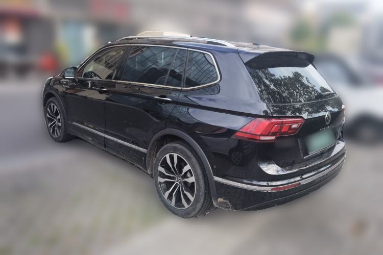 Used Volkswagen Tiguan L 2021 330TSI Automatic Two-Wheel Drive R-Line Enhanced Edition Rear Left 45 Deg