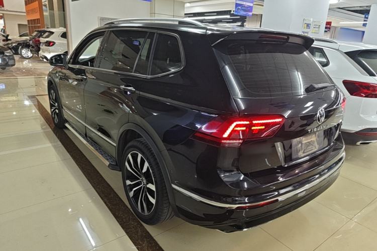 Used Volkswagen Tiguan L 2021 380TSI Automatic All-Wheel Drive R-Line Comfort Plus 7-Seater Rear Left 45 Deg